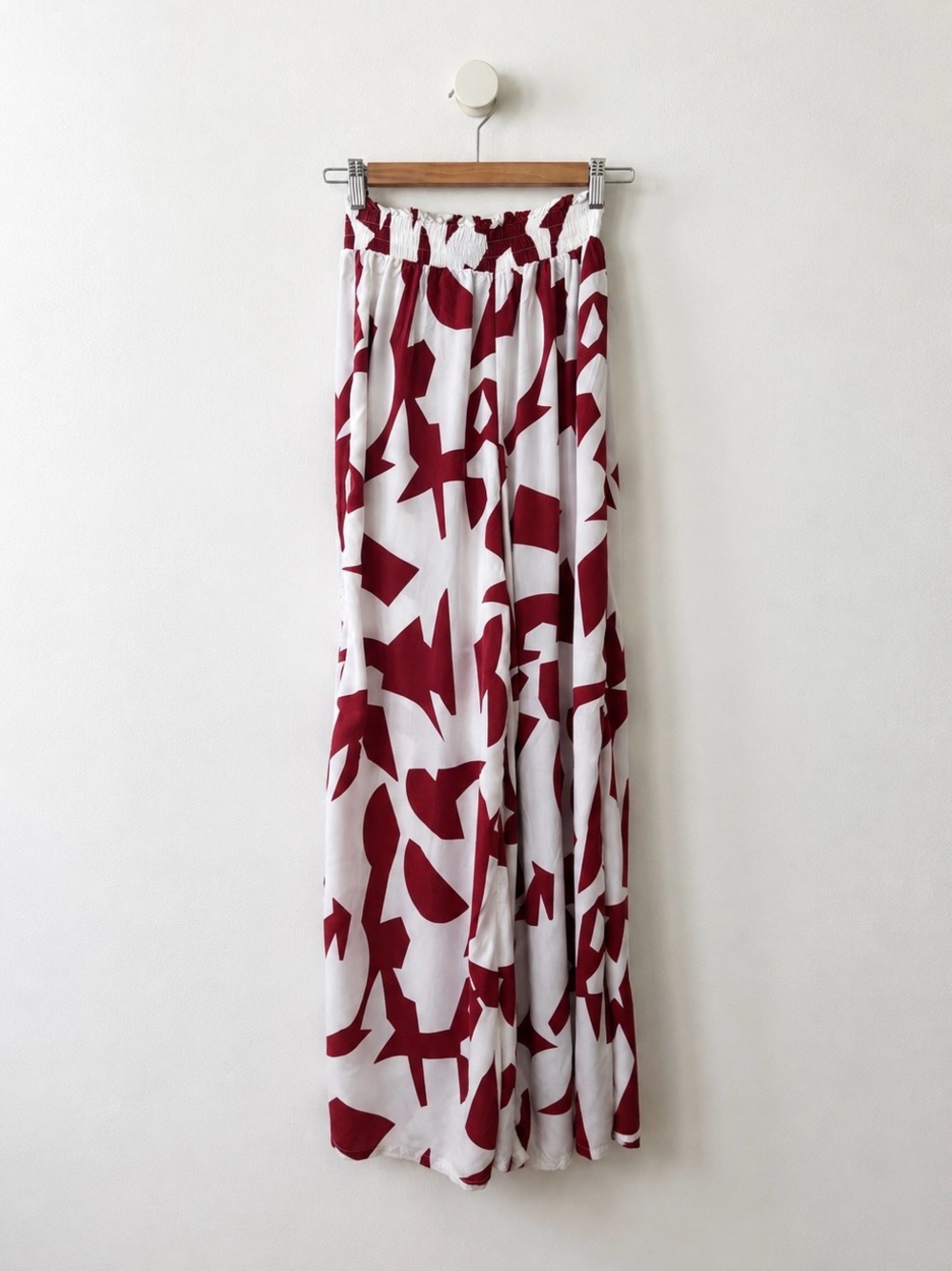 Cynthia Rowley White Wide-Leg Pants with Red Abstract Print
